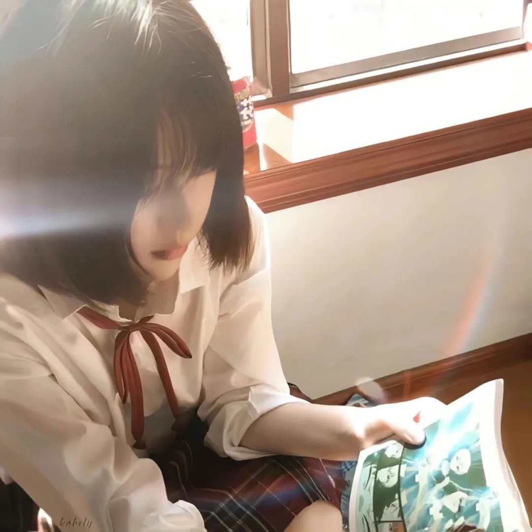 红衣小女孩